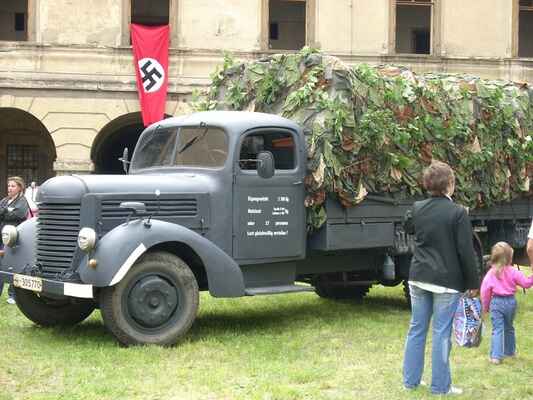 Historická válečná vozítka