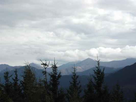 Pohľad na Roháče, žiaľ väčšina vrcholov bola v oblakoch.. :(